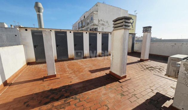 Resale - Apartment / flat - Torrevieja - Estacion De Autobuses