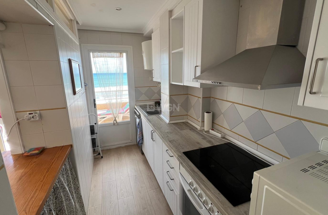 Odsprzedaż - Daszek - Torrevieja - La Mata Pueblo