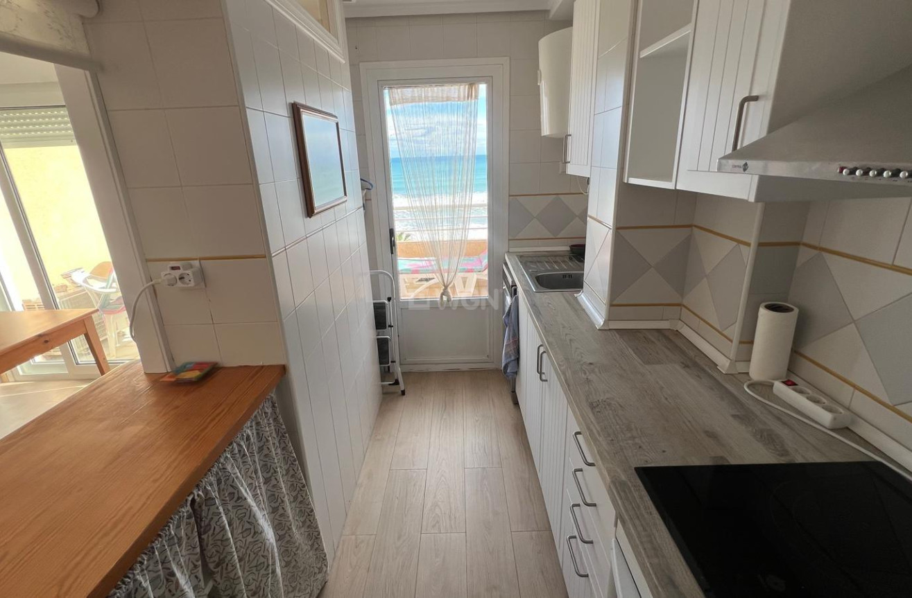 Odsprzedaż - Daszek - Torrevieja - La Mata Pueblo