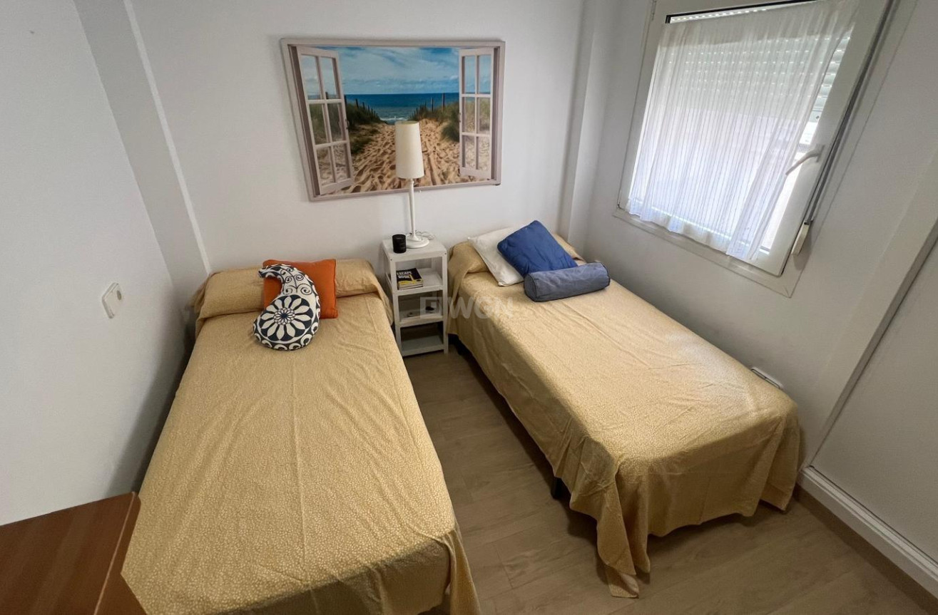 Odsprzedaż - Daszek - Torrevieja - La Mata Pueblo