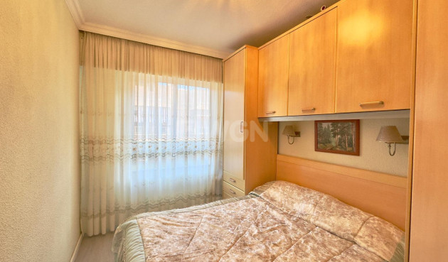 Odsprzedaż - Mieszkanie w bloku - Torrevieja - Centro