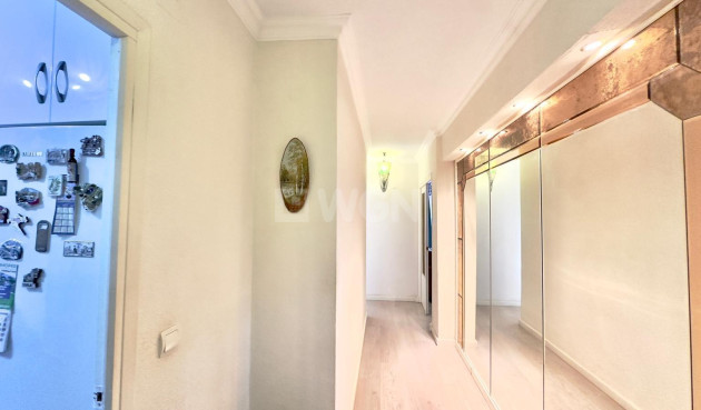 Odsprzedaż - Mieszkanie w bloku - Torrevieja - Centro