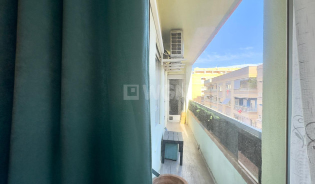 Odsprzedaż - Mieszkanie w bloku - Torrevieja - Centro