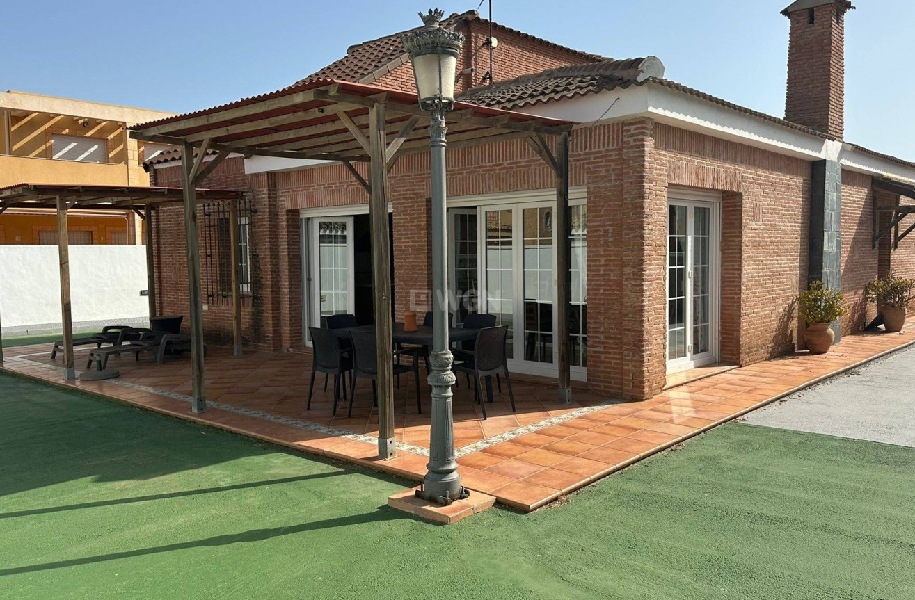 Odsprzedaż - Villa - La Manga del Mar Menor - Playa Principe