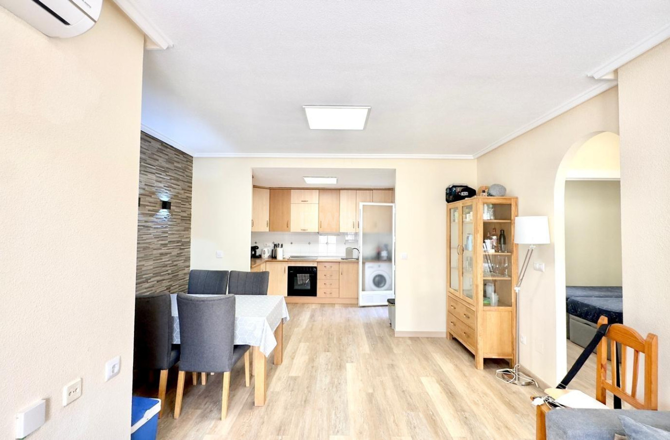 Odsprzedaż - Bungalow - Torrevieja - Torreblanca