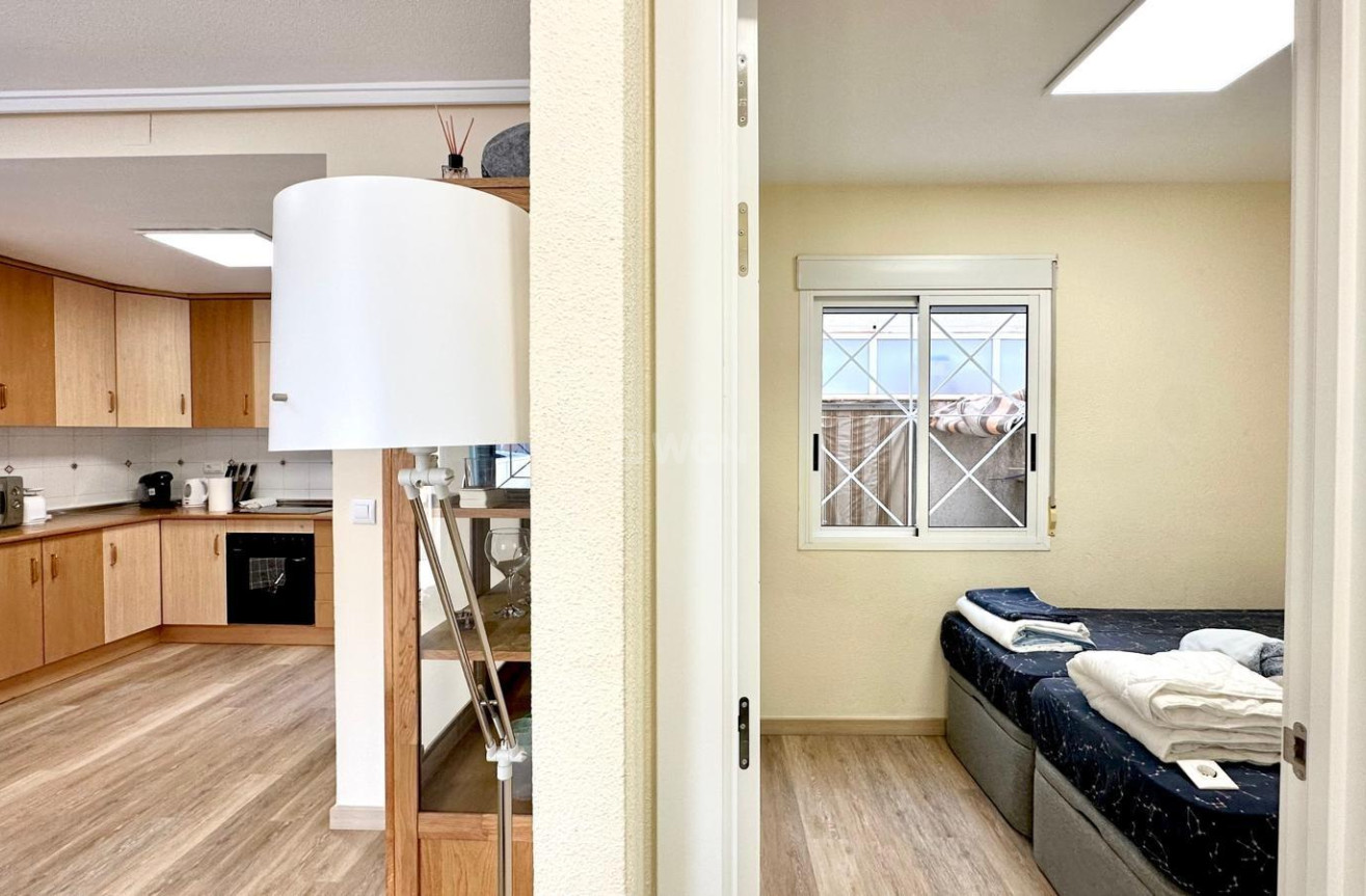 Odsprzedaż - Bungalow - Torrevieja - Torreblanca