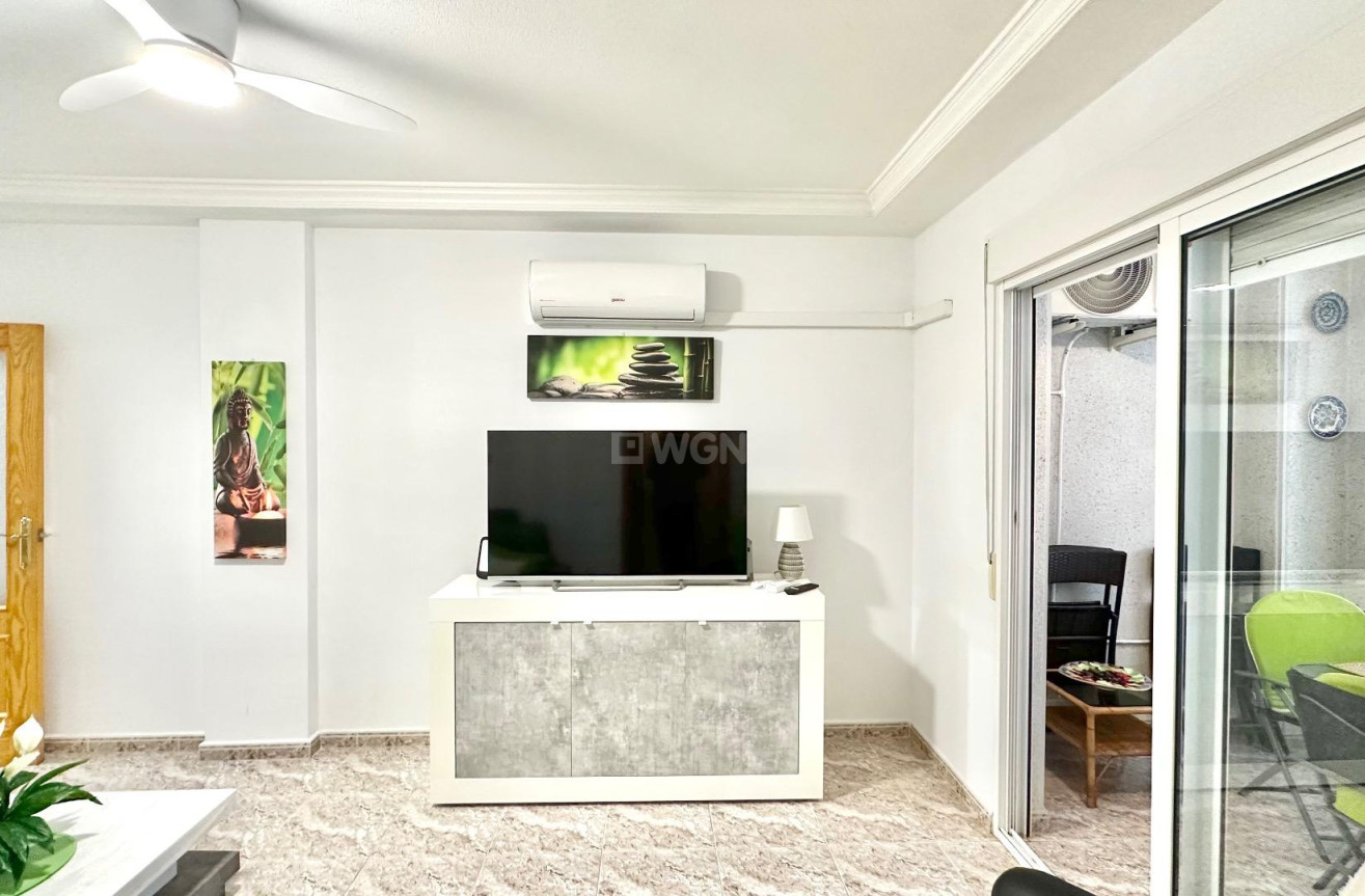 Resale - Apartment / flat - Torrevieja - Centro