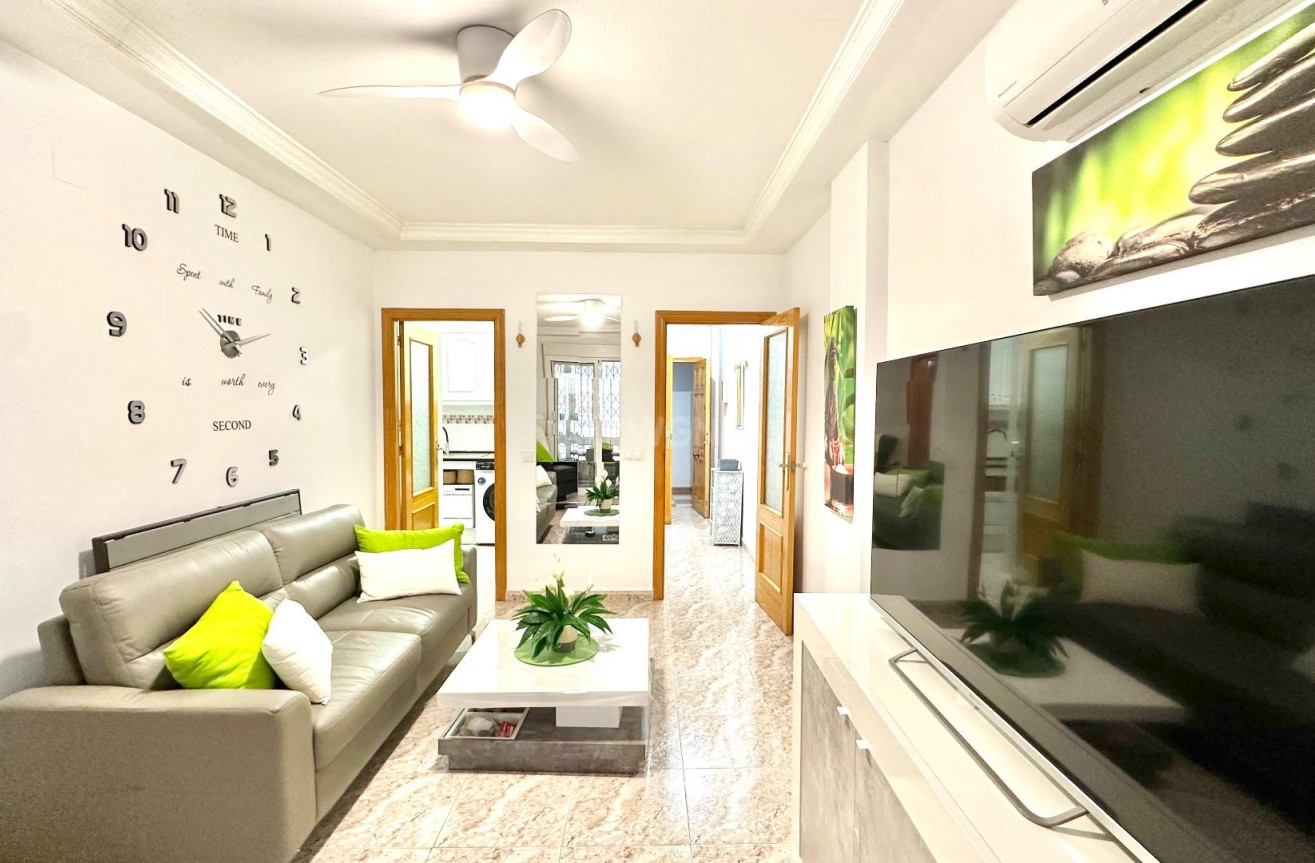 Resale - Apartment / flat - Torrevieja - Centro