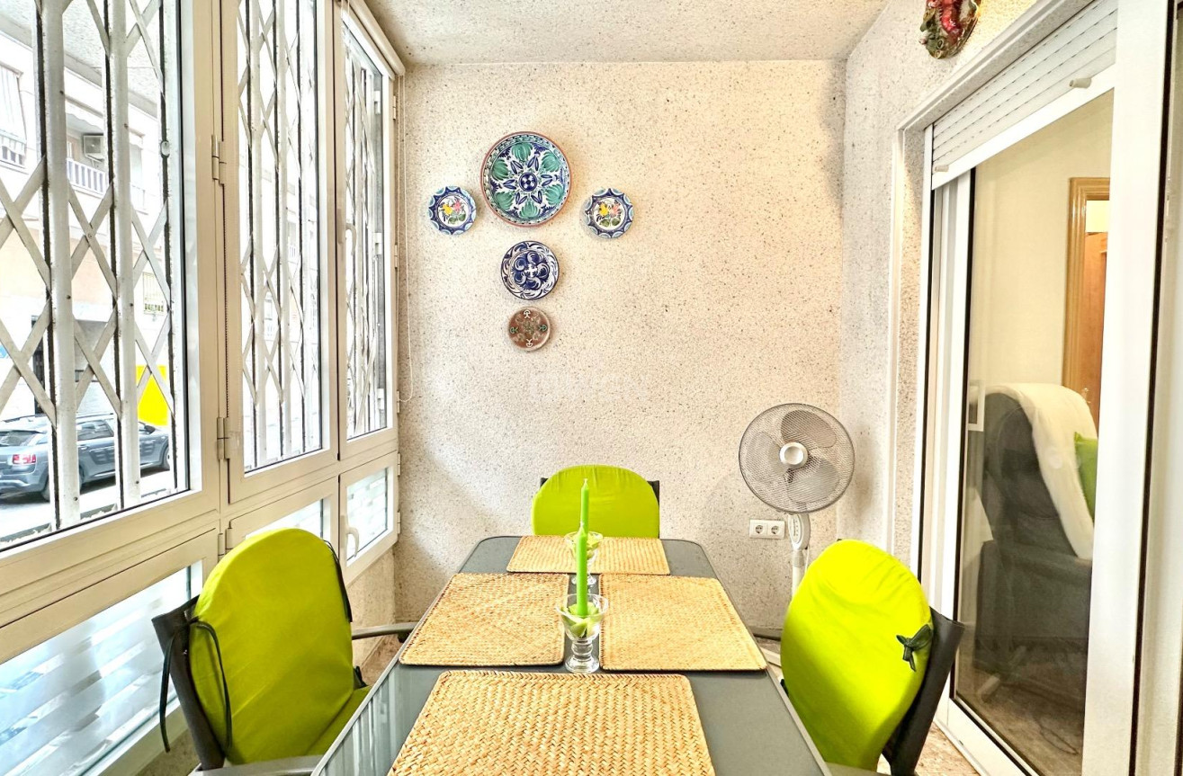 Resale - Apartment / flat - Torrevieja - Centro