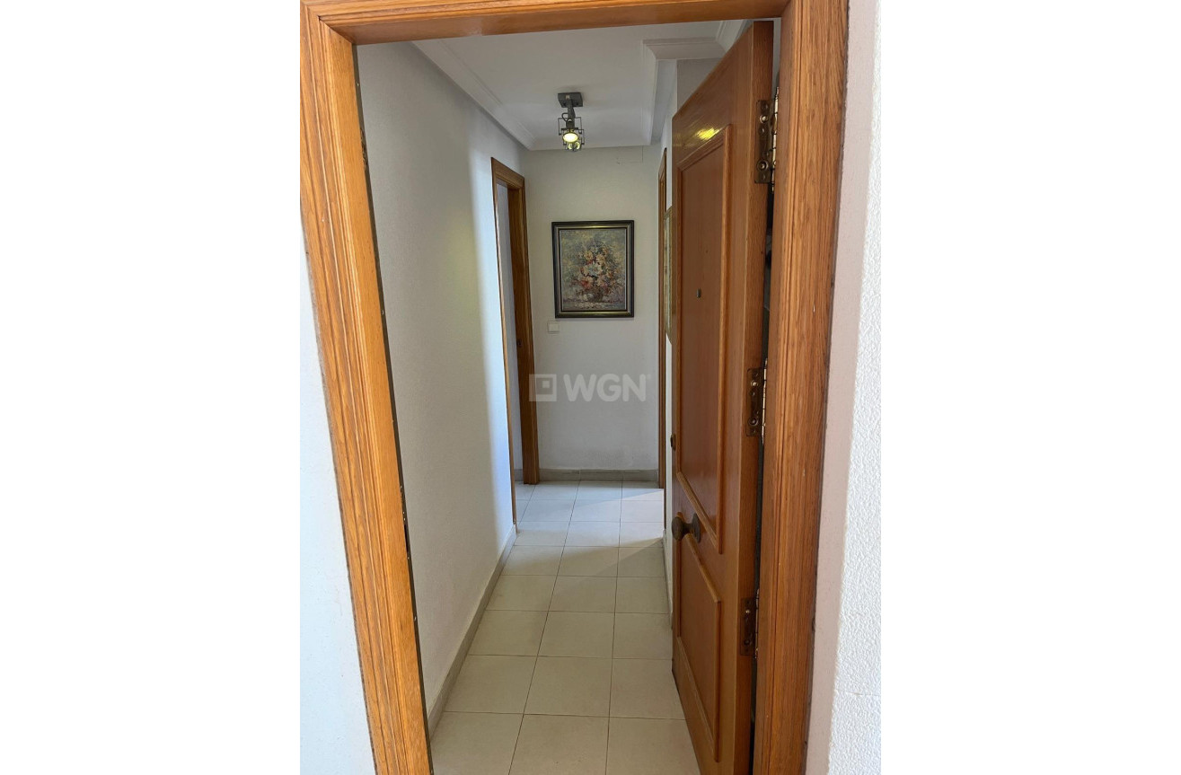 Odsprzedaż - Mieszkanie w bloku - Orihuela Costa - Campoamor