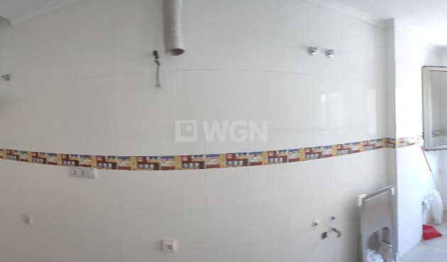 Reventa - Apartamento / piso - Torrevieja - Estacion De Autobuses