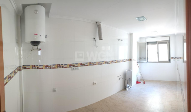 Reventa - Apartamento / piso - Torrevieja - Estacion De Autobuses