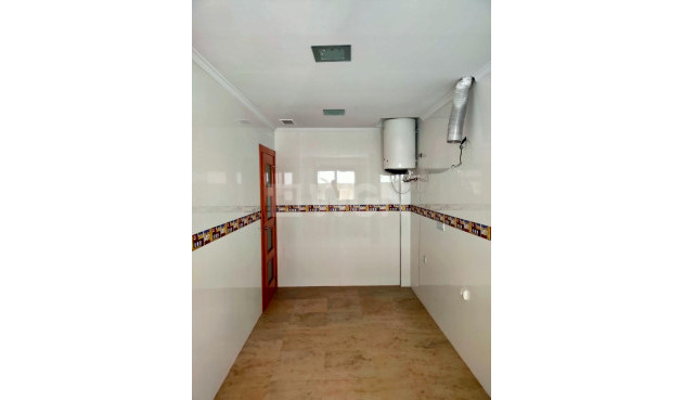 Reventa - Apartamento / piso - Torrevieja - Estacion De Autobuses