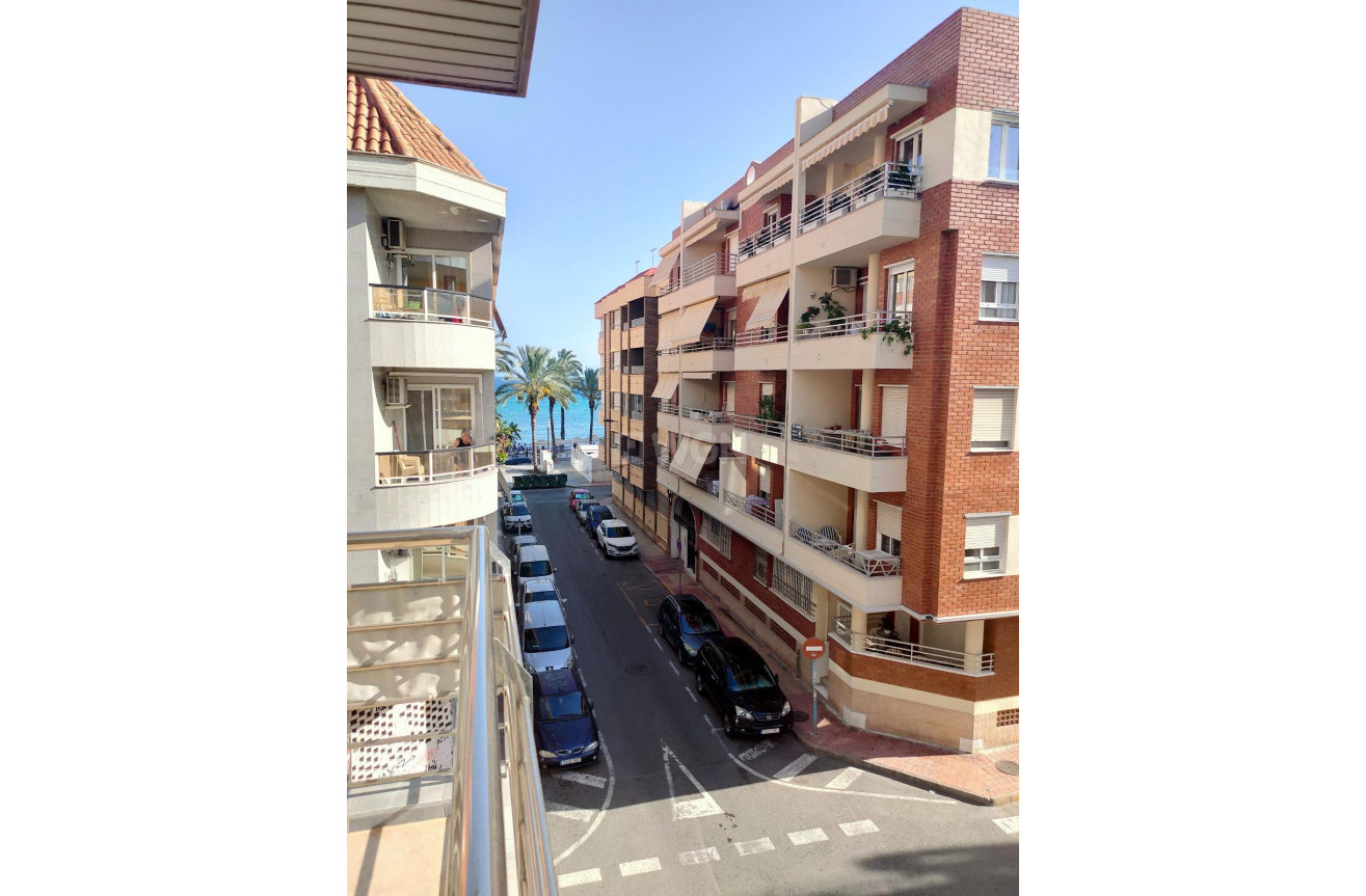 Reventa - Apartamento / piso - Torrevieja - Estacion De Autobuses