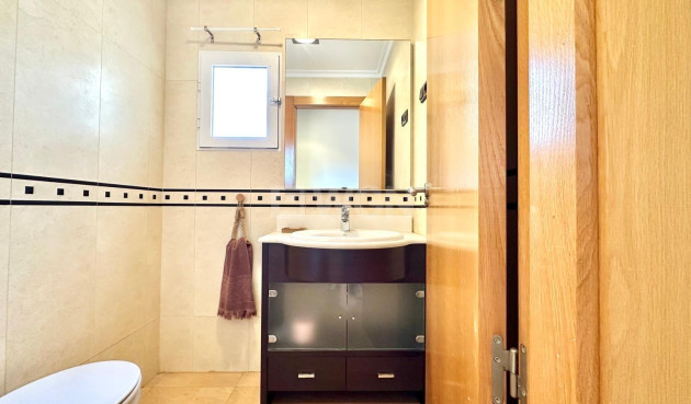 Wiederverkauf - Wohnung - Torrevieja - Centro