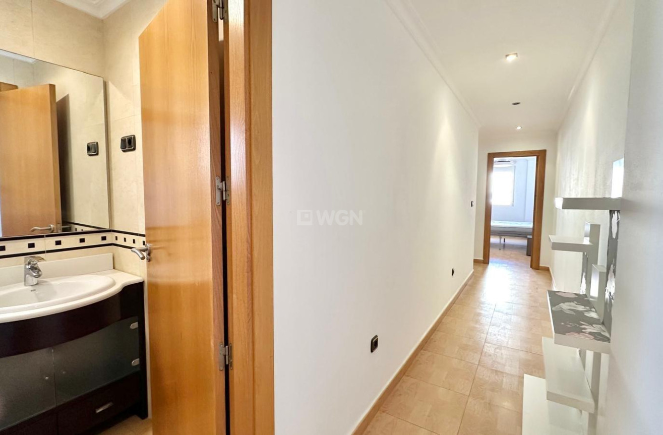 Wiederverkauf - Wohnung - Torrevieja - Centro