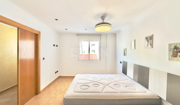 Wiederverkauf - Wohnung - Torrevieja - Centro