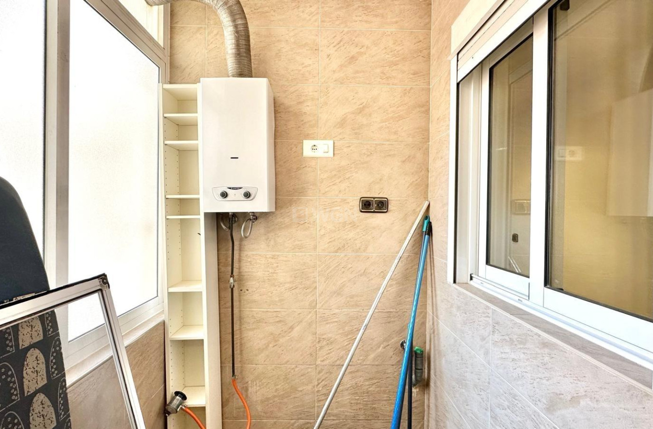 Wiederverkauf - Wohnung - Torrevieja - Centro
