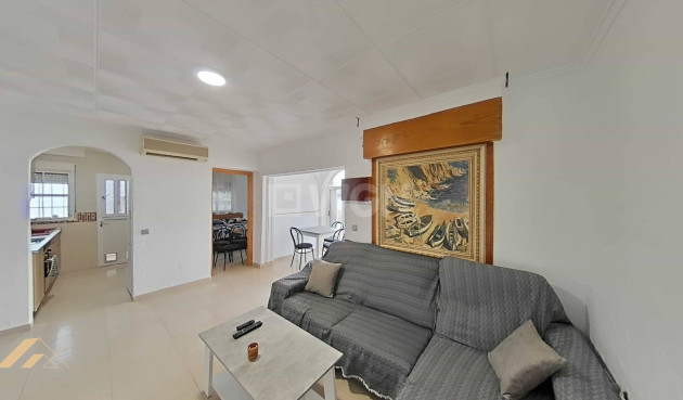 Odsprzedaż - Villa - Torrevieja - San Luis