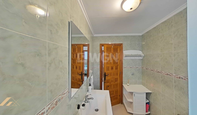 Odsprzedaż - Villa - Torrevieja - San Luis