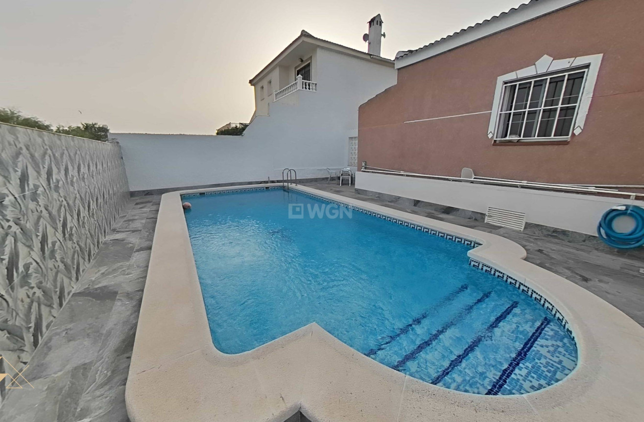 Odsprzedaż - Villa - Torrevieja - San Luis