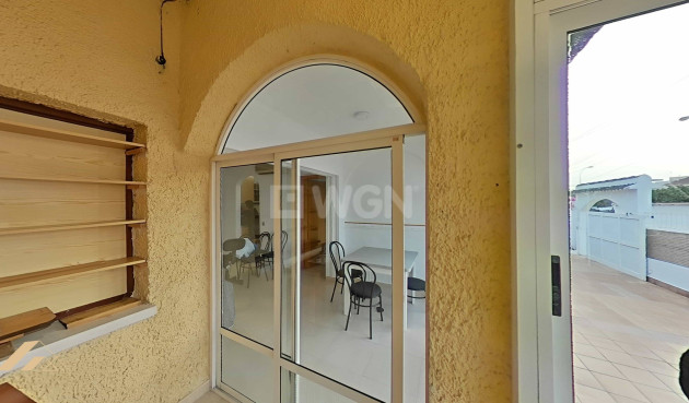 Odsprzedaż - Villa - Torrevieja - San Luis