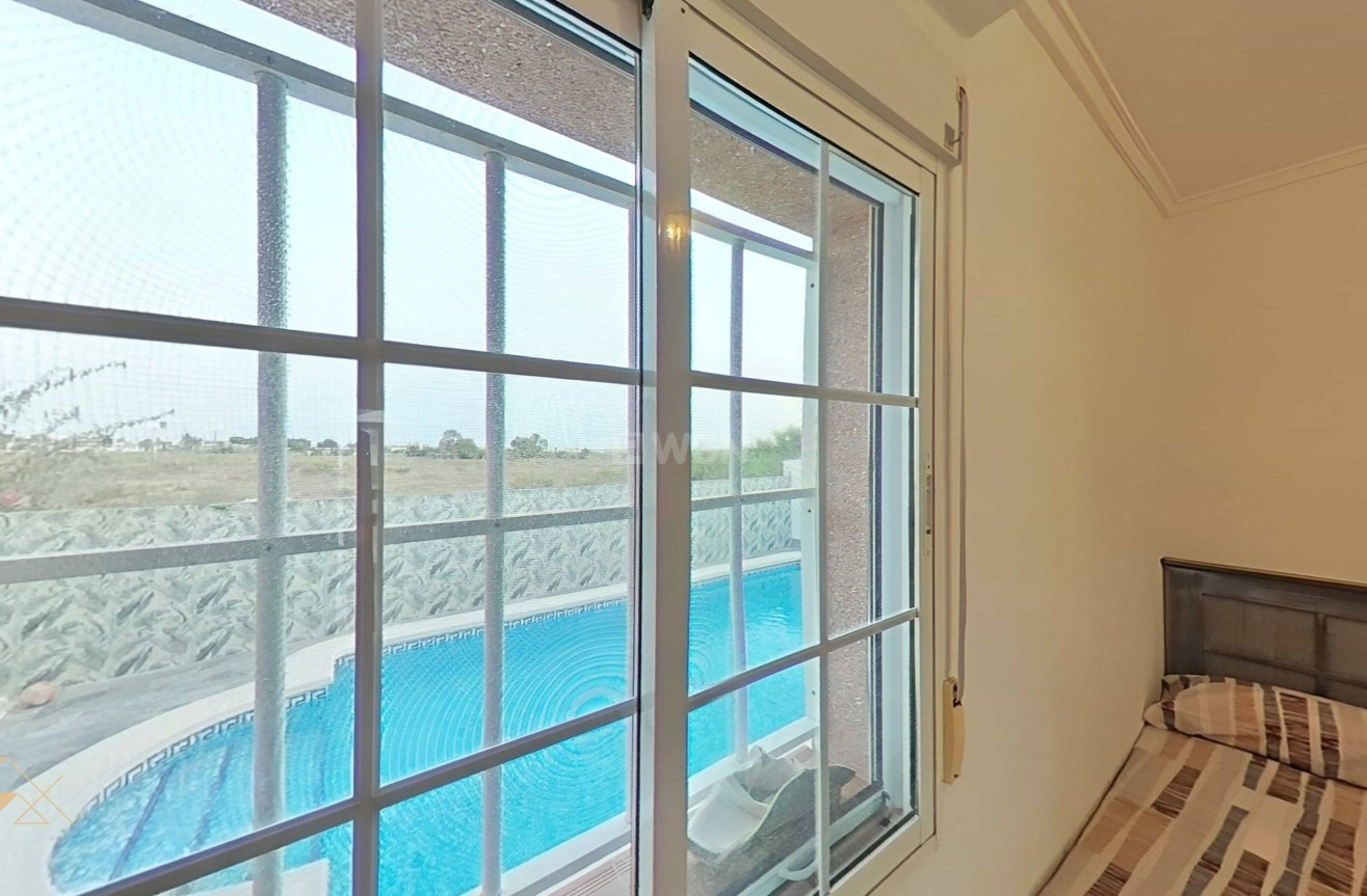 Odsprzedaż - Villa - Torrevieja - San Luis