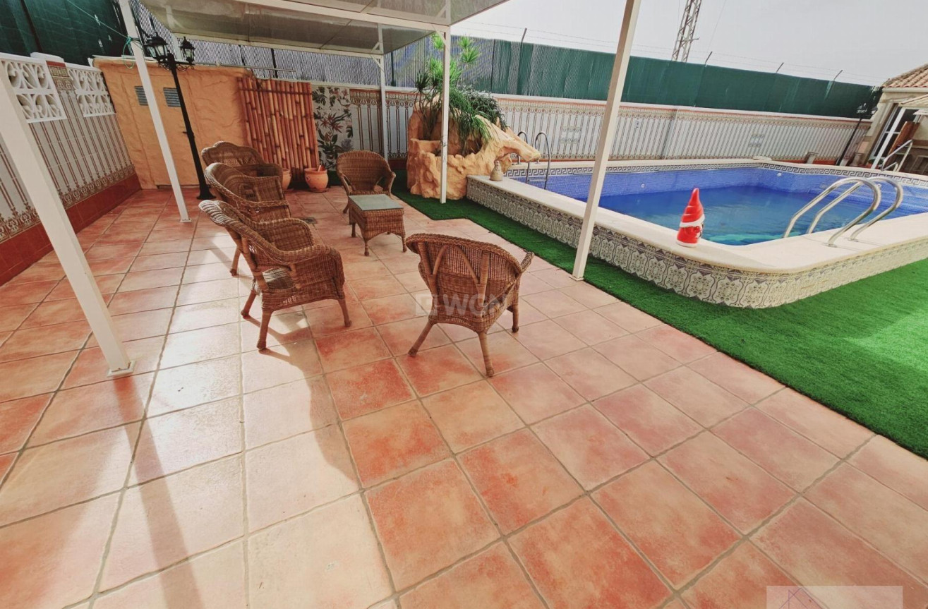 Odsprzedaż - Villa - Torrevieja - La Siesta - El Salado - Torreta