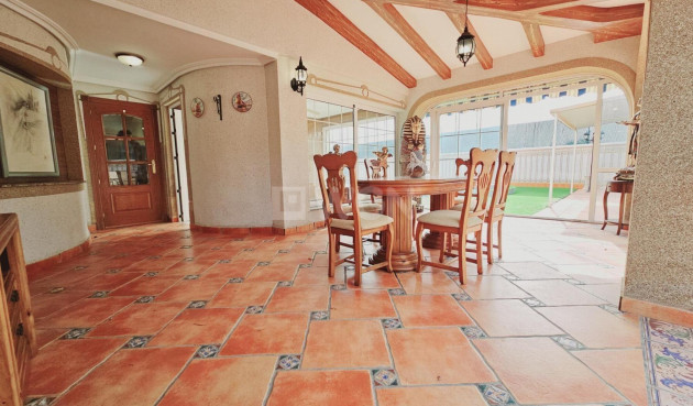 Odsprzedaż - Villa - Torrevieja - La Siesta - El Salado - Torreta