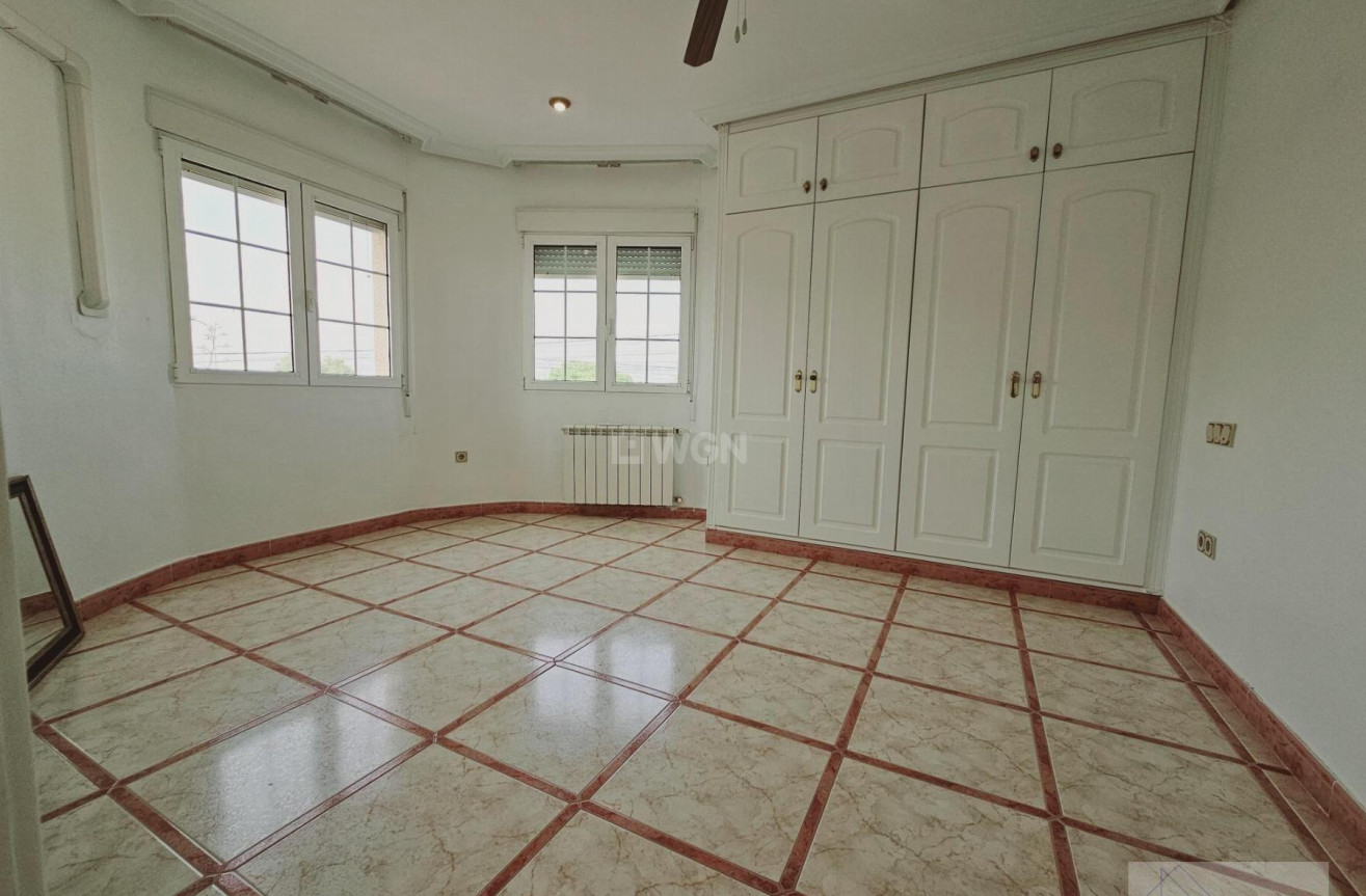 Odsprzedaż - Villa - Torrevieja - La Siesta - El Salado - Torreta