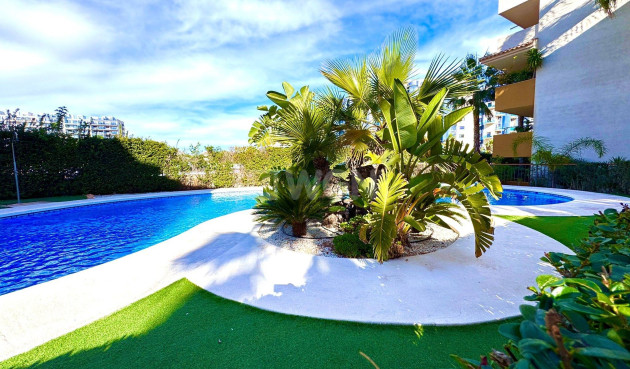 Odsprzedaż - Mieszkanie w bloku - Torrevieja - Punta Prima