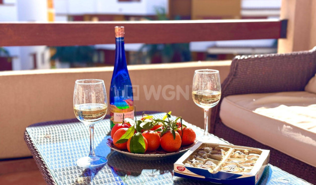 Odsprzedaż - Mieszkanie w bloku - Torrevieja - Punta Prima