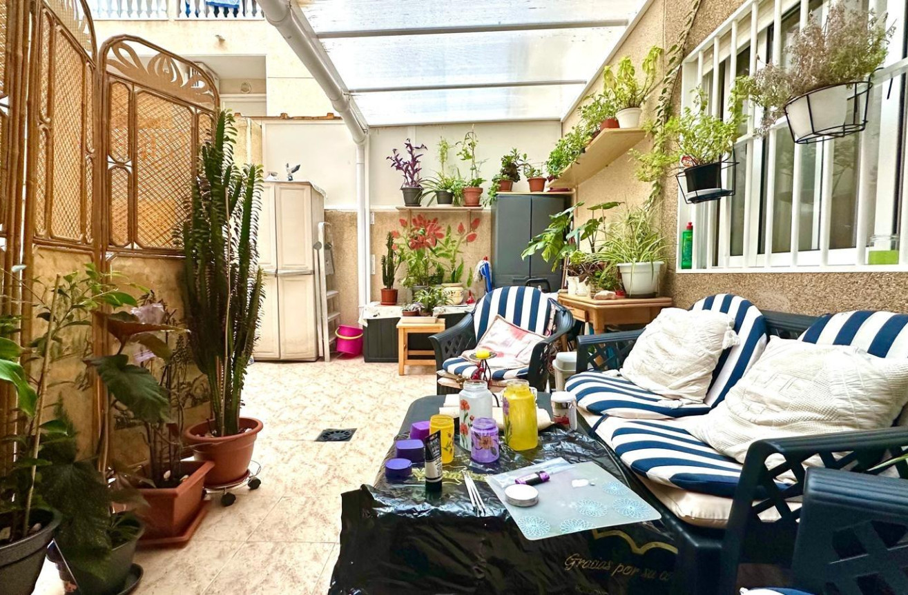 Resale - Apartment / flat - Torrevieja - Centro