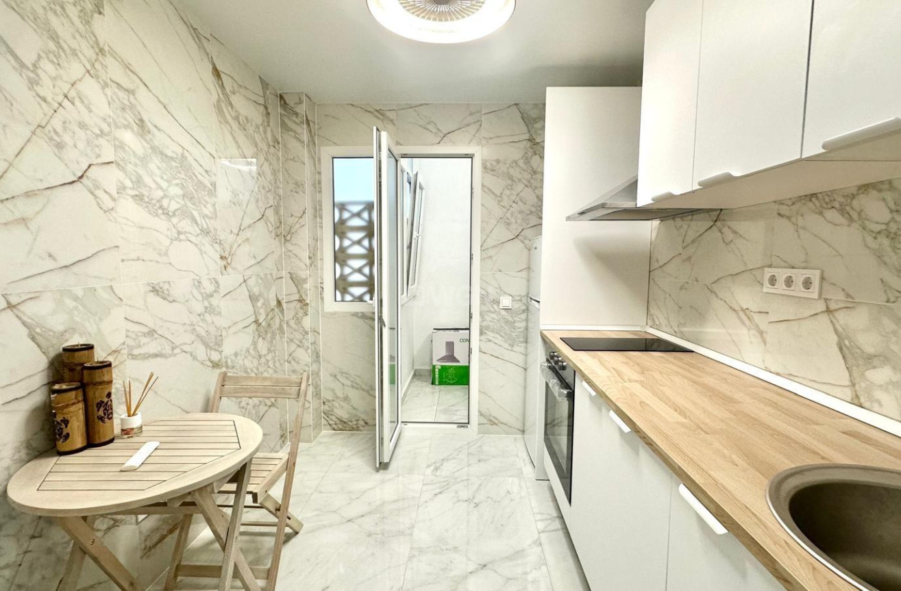 Wiederverkauf - Wohnung - Torrevieja - Playa del Cura