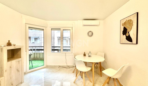 Wiederverkauf - Wohnung - Torrevieja - Playa del Cura