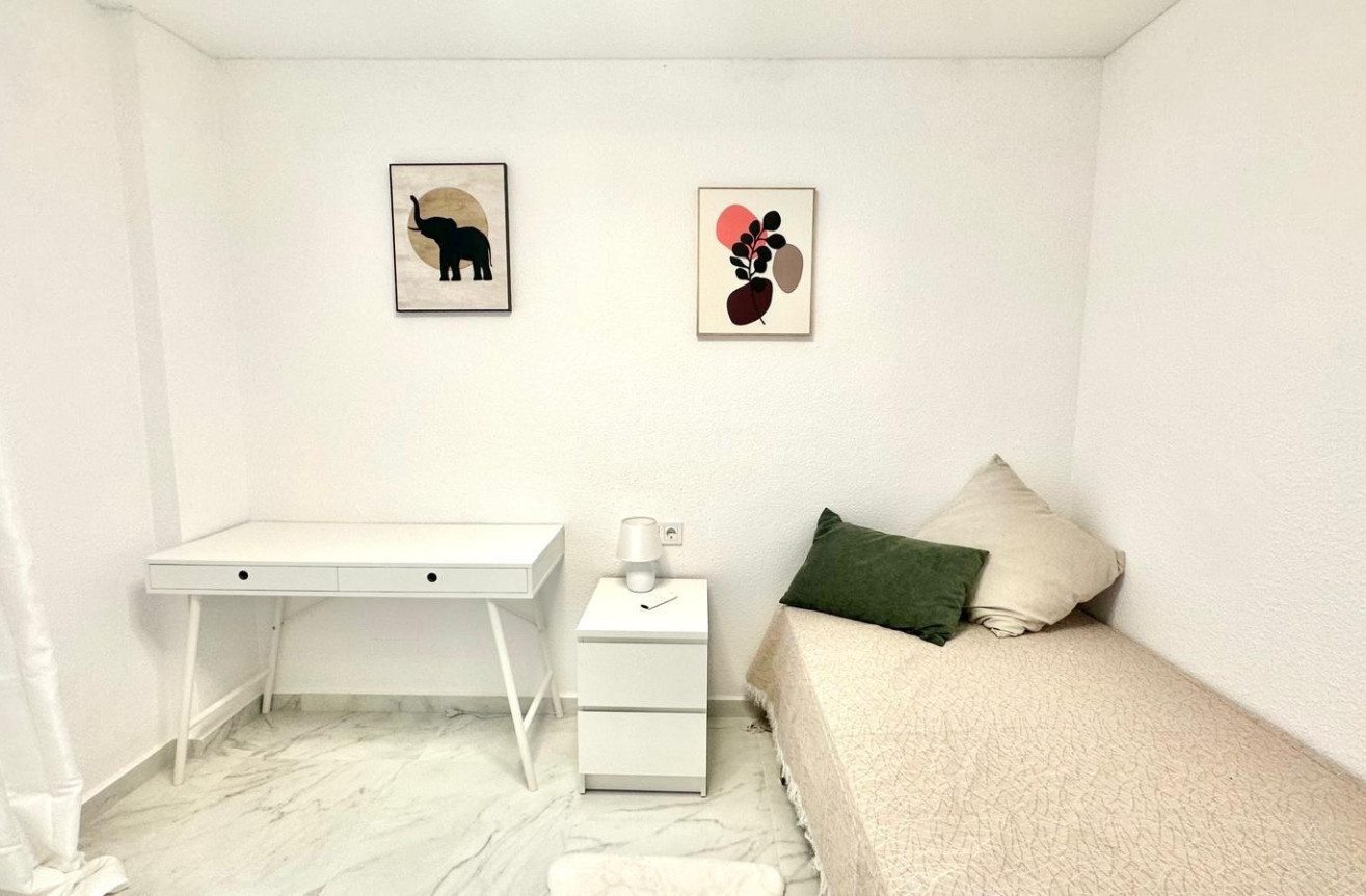 Wiederverkauf - Wohnung - Torrevieja - Playa del Cura