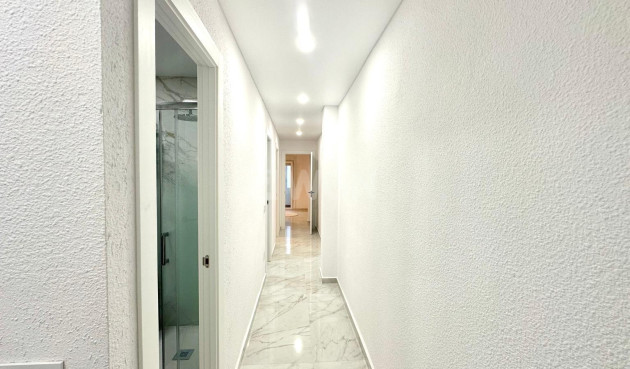 Wiederverkauf - Wohnung - Torrevieja - Playa del Cura