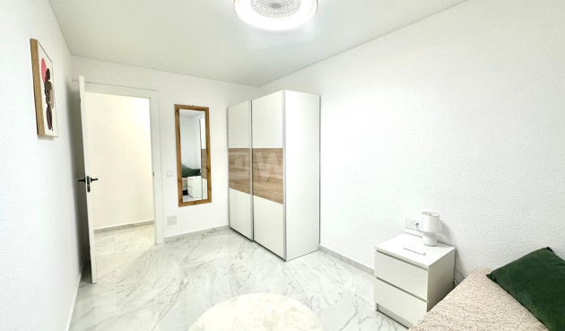 Wiederverkauf - Wohnung - Torrevieja - Playa del Cura