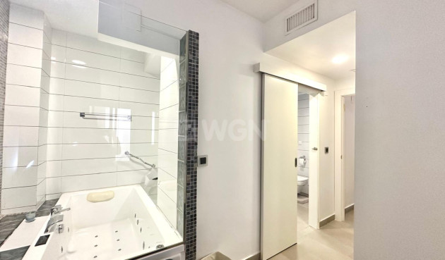 Wiederverkauf - Wohnung - Torrevieja