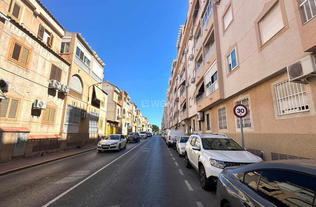 Odsprzedaż - Daszek - Torrevieja - Acequion