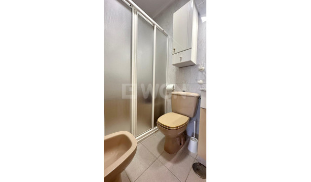 Odsprzedaż - Daszek - Torrevieja - Acequion