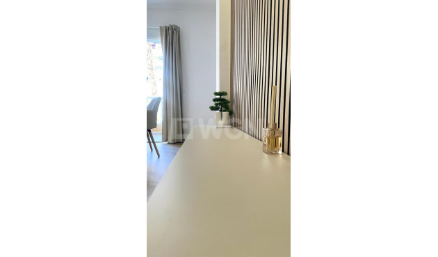 Wiederverkauf - Wohnung - Torrevieja - Centro