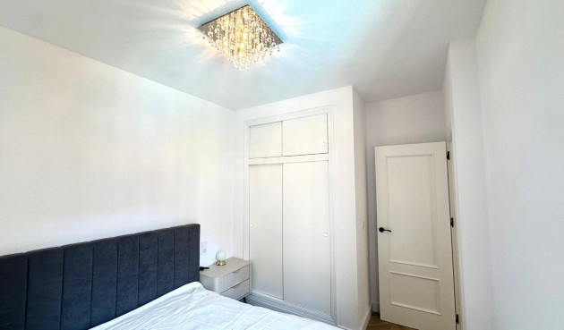 Wiederverkauf - Wohnung - Torrevieja - Centro