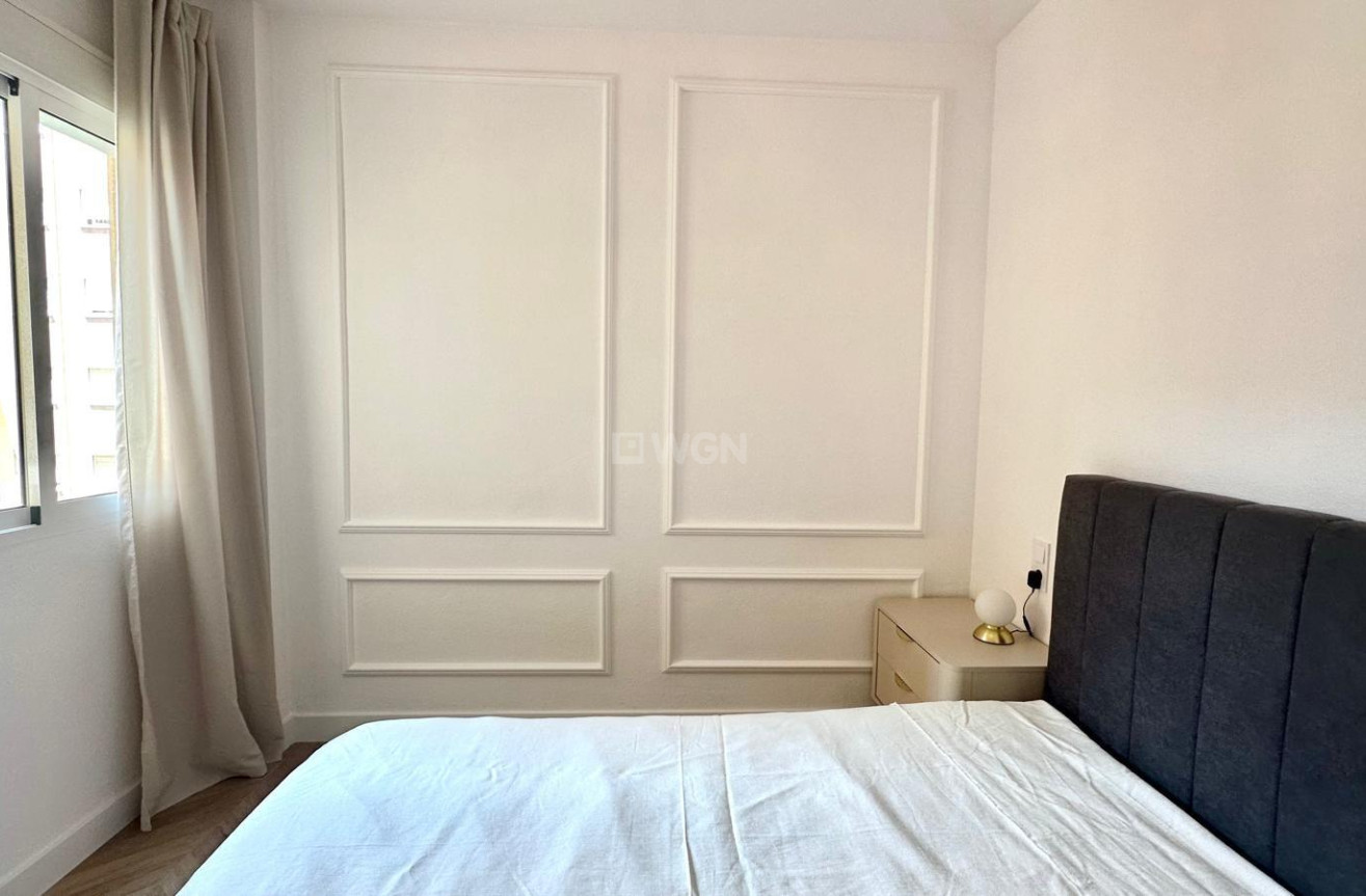 Wiederverkauf - Wohnung - Torrevieja - Centro