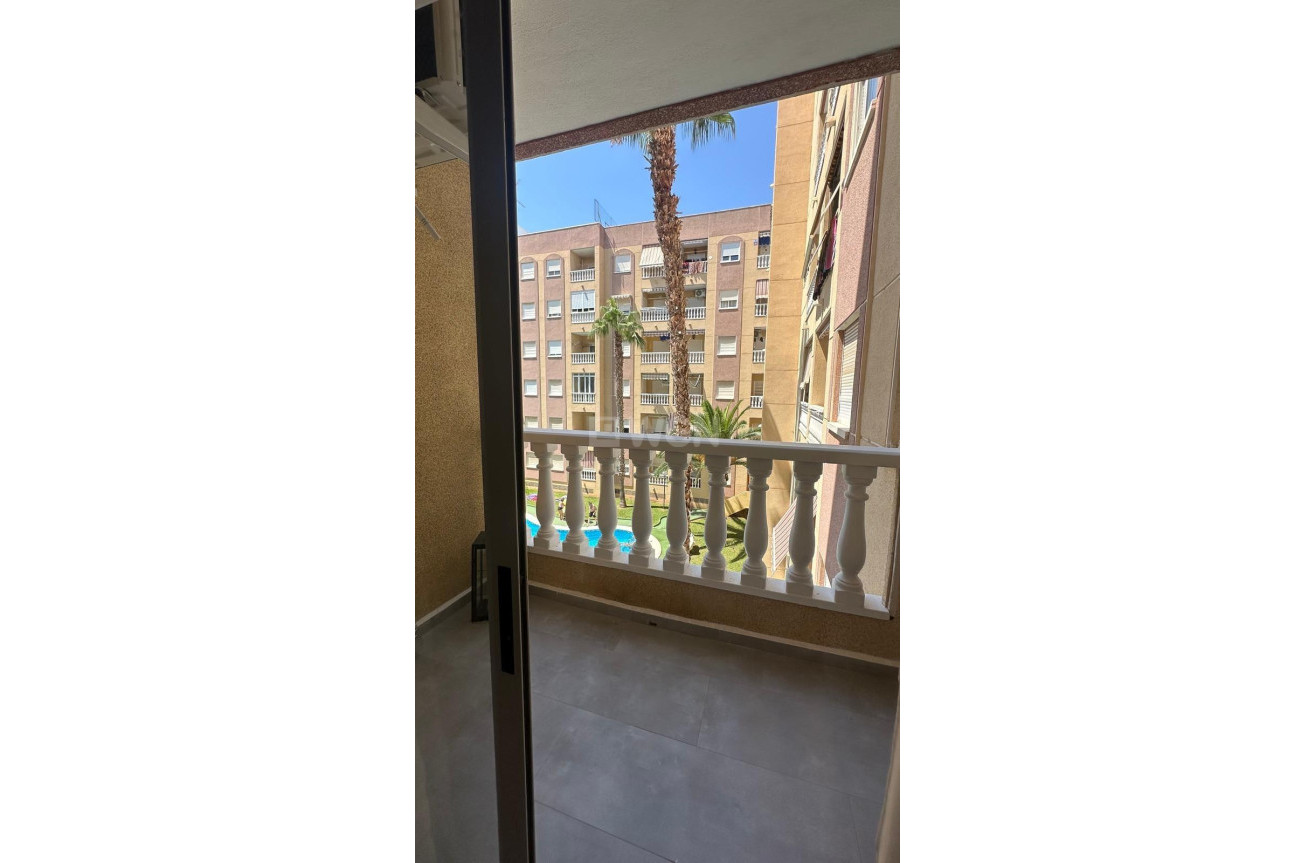 Wiederverkauf - Wohnung - Torrevieja - Centro