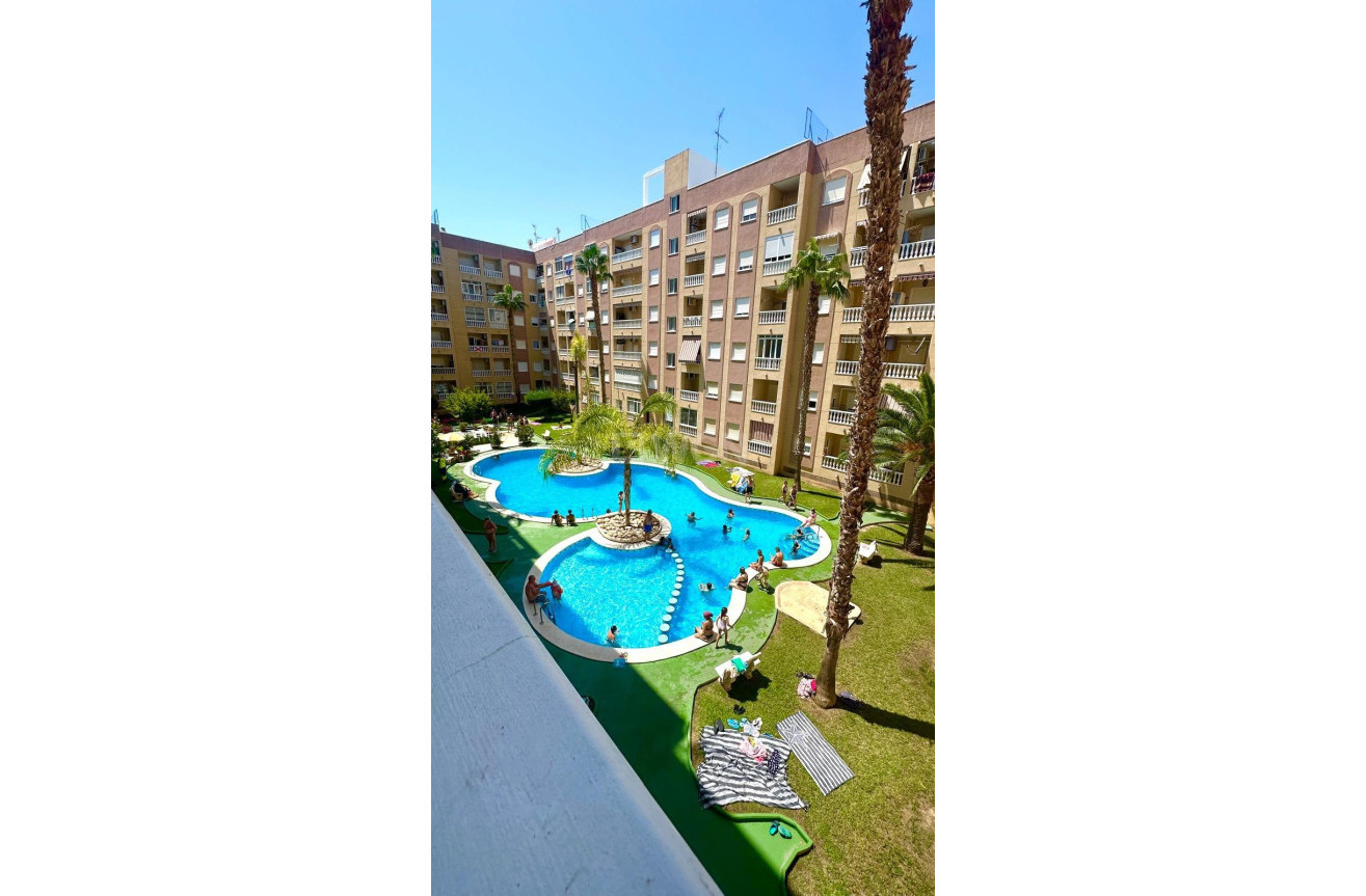 Wiederverkauf - Wohnung - Torrevieja - Centro