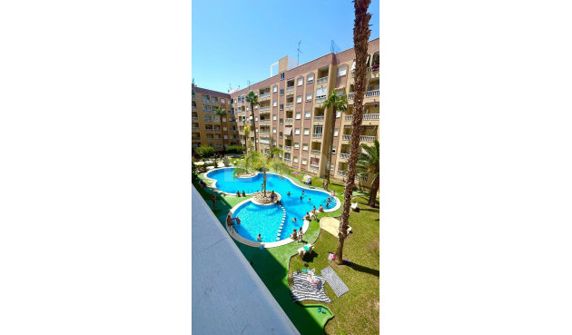 Wiederverkauf - Wohnung - Torrevieja - Centro