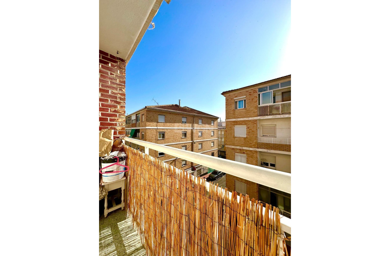 Resale - Apartment / flat - Torrevieja - Estacion De Autobuses