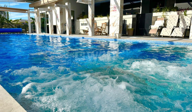 Odsprzedaż - Mieszkanie w bloku - Finestrat