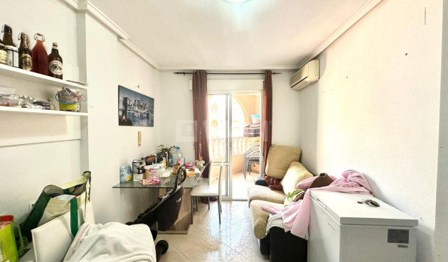 Resale - Apartment / flat - Torrevieja - Estacion De Autobuses